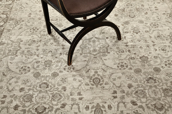 Vintage Style Traditional Design Rug - overhead flat lay view