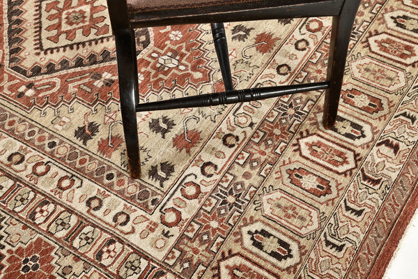 Natural Dye Gashgai Design Rug Bliss Collection - detailed border and fringe