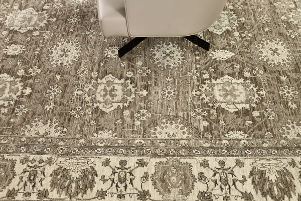 Vintage Style Mahal Design Rug - styled in room setting [#7]