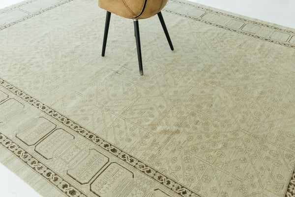 Vintage Style Mahal Revival Rug - artisan revival weave - detailed border and fringe [#6]