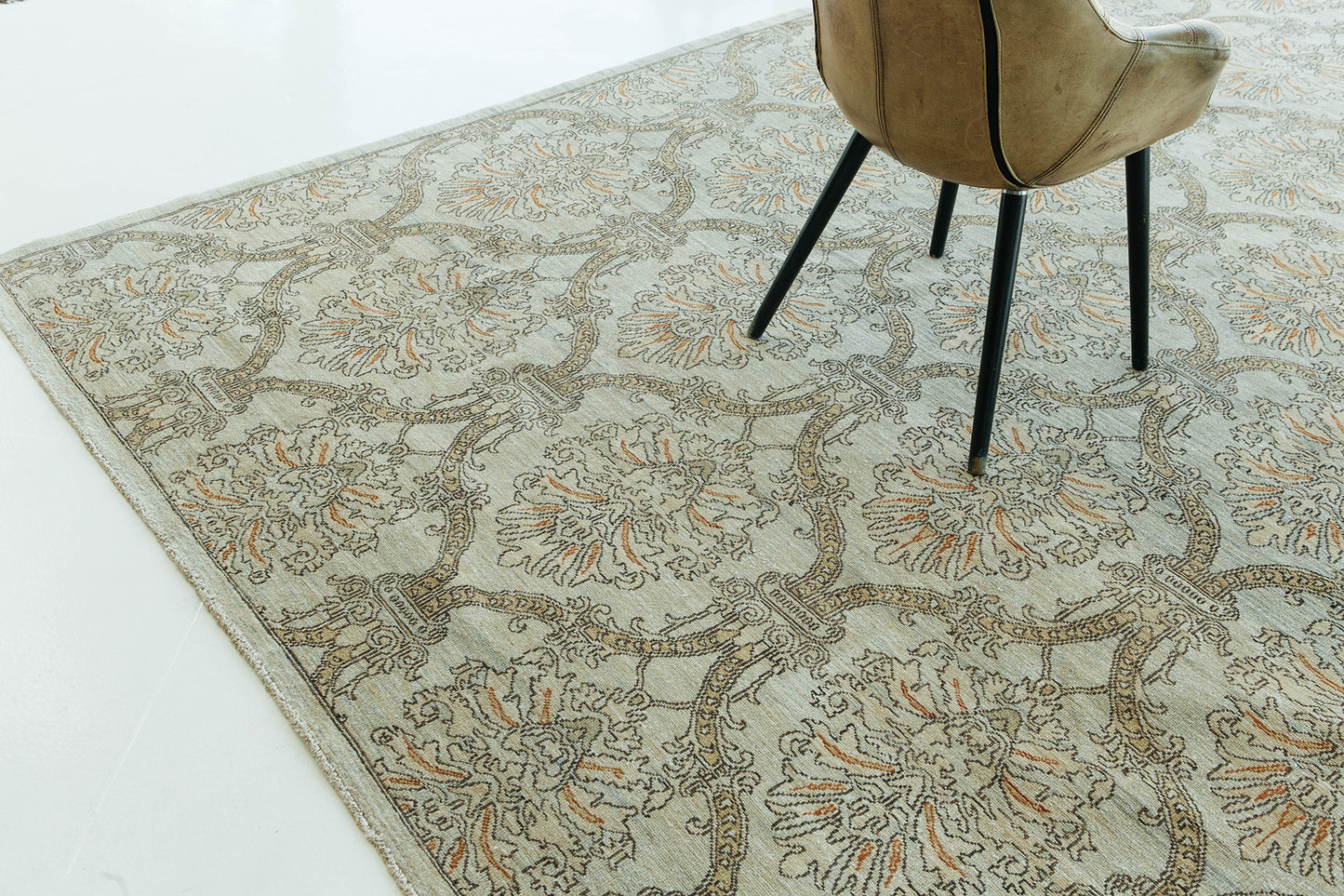 Natural Dye Damask Design Rug Divine