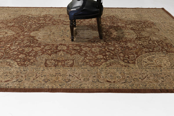 Natural Dye Classic Tabriz Revival Rug - artisan revival weave - close-up of weave texture and pile