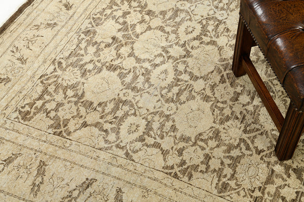 Tabriz Hadji Jalili Style Revival - artisan revival weave - close-up of weave texture and pile