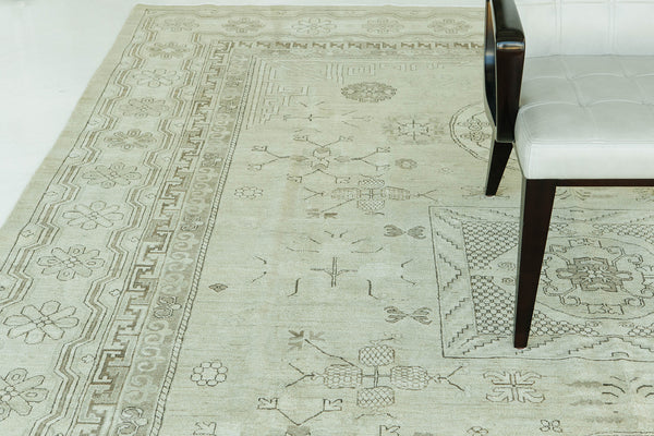Vintage Style 18 Century Khotan Revival Rug - East Turkestan Khotan - close-up of weave texture and pile [#3]