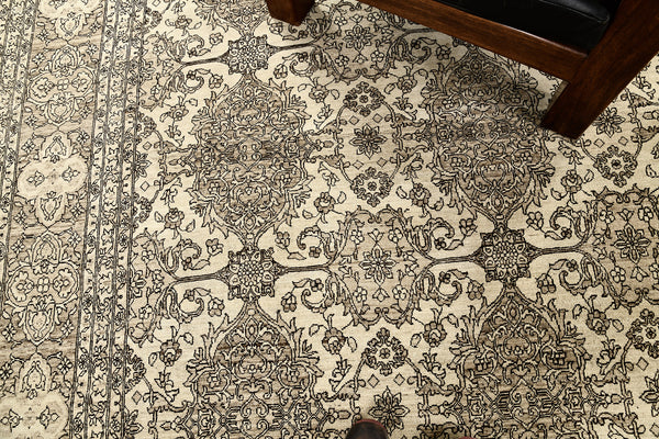 Vintage Style Tabriz Revival Rug - artisan revival weave - full length showing color variation [#18]
