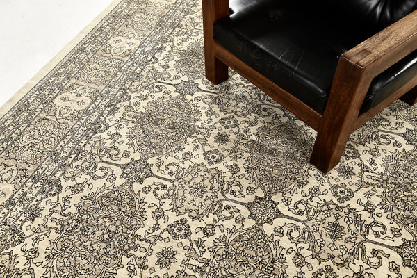 Vintage Style Tabriz Revival Rug - artisan revival weave - close-up of weave texture and pile [#18]