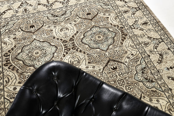 Vintage Style Antique Revival Rug - artisan revival weave - detailed border and fringe [#4]