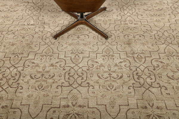 Natural Dye Transitional Rug Design Divine - close-up of weave texture and pile [#2]