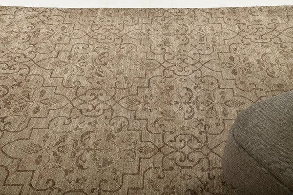 Natural Dye Transitional Design Rug Divine - detailed border and fringe
