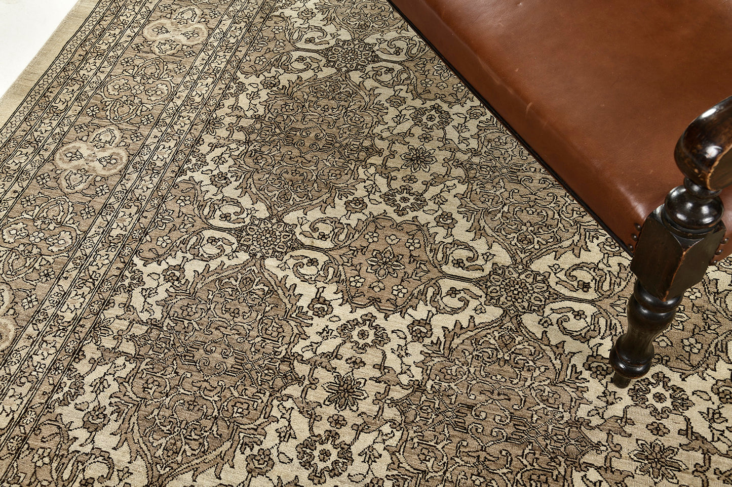 Vintage Style Tabriz Design Rug D5169
