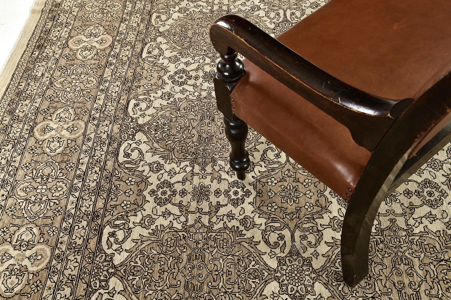 Vintage Style Tabriz Design Rug D5169