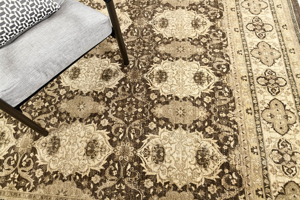 Vintage Style Tabriz Design Rug - close-up of weave texture and pile [#3]