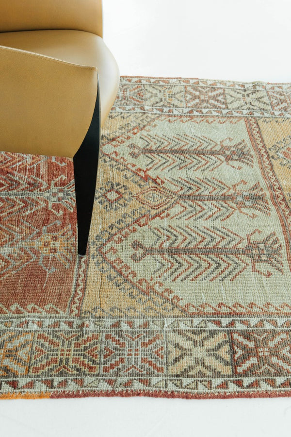 Vintage Turkish Anatolian Runner - hand-knotted in Turkey - detailed border and fringe [#23]