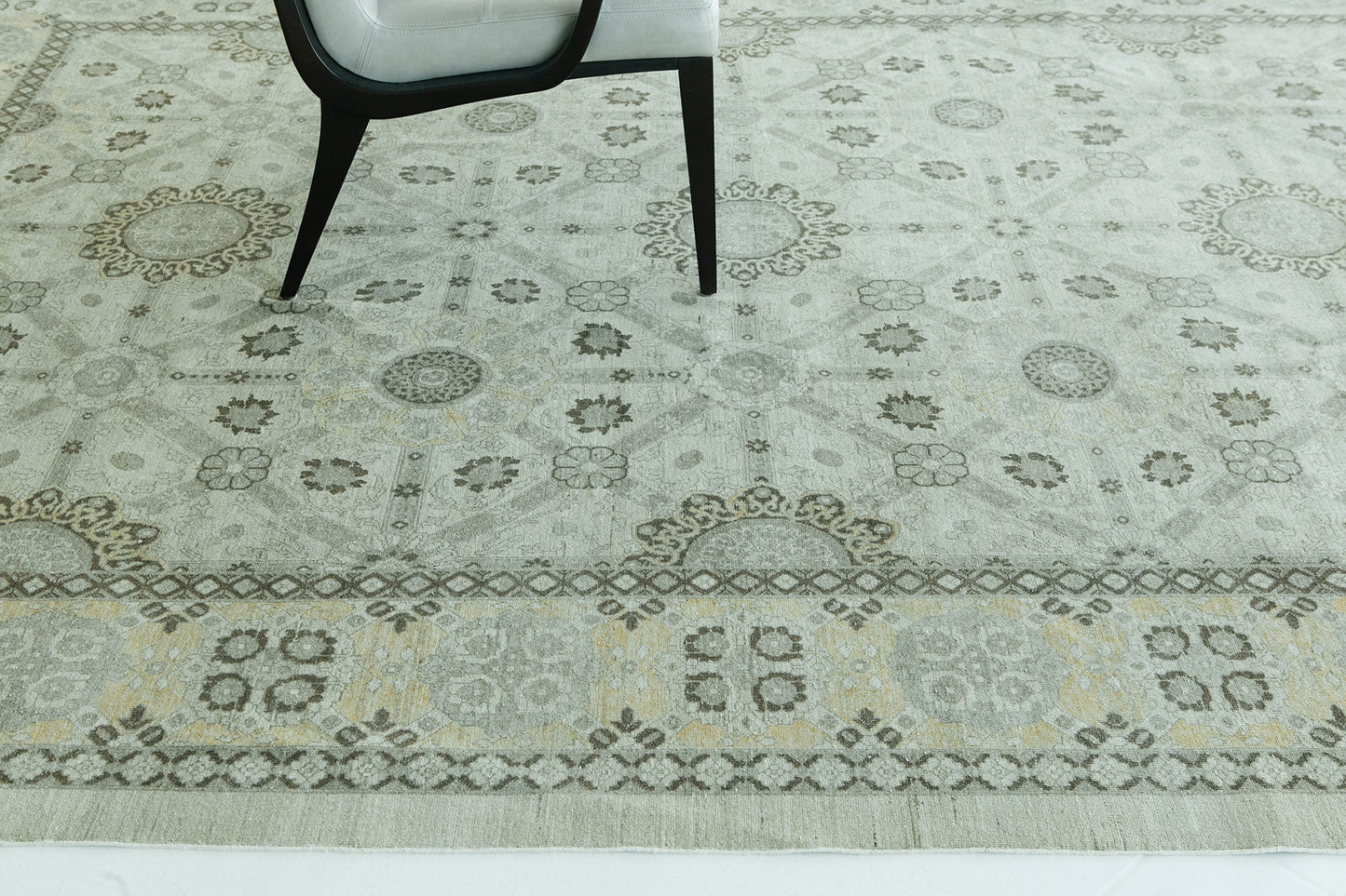Vintage Style Arts and Crafts Rug D5381
