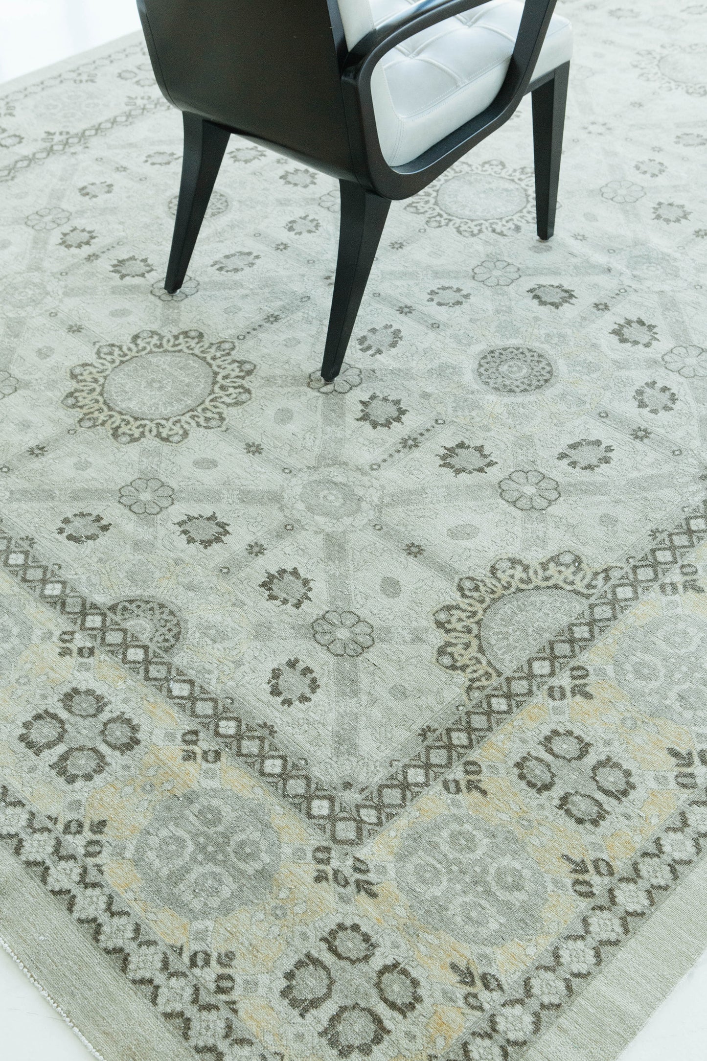 Vintage Style Arts and Crafts Rug D5381