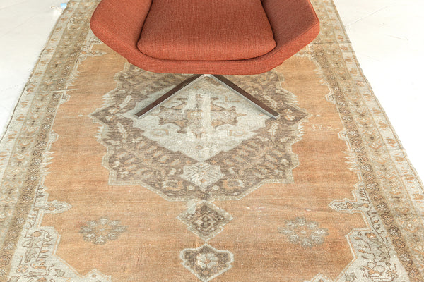 Vintage Turkish Anatolian Rug - hand-knotted in Turkey - close-up of weave texture and pile [#92]