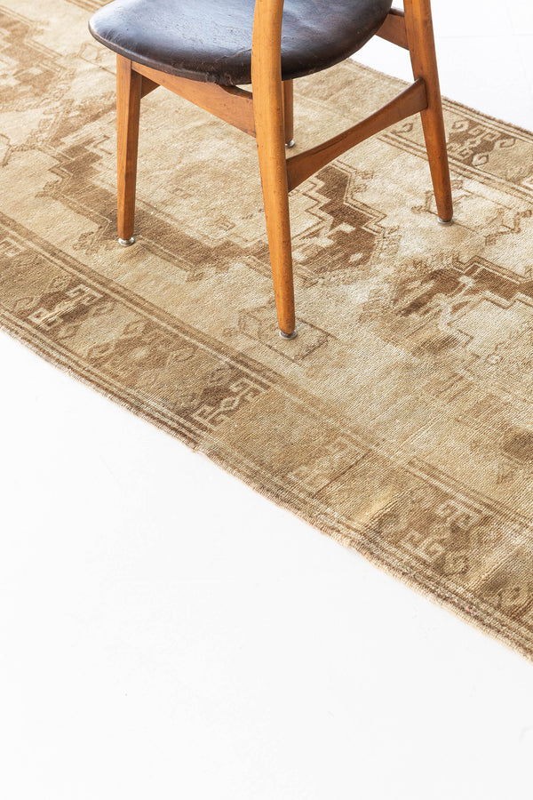 Vintage Turkish Anatolian Runner - hand-knotted in Turkey - close-up of weave texture and pile [#19]