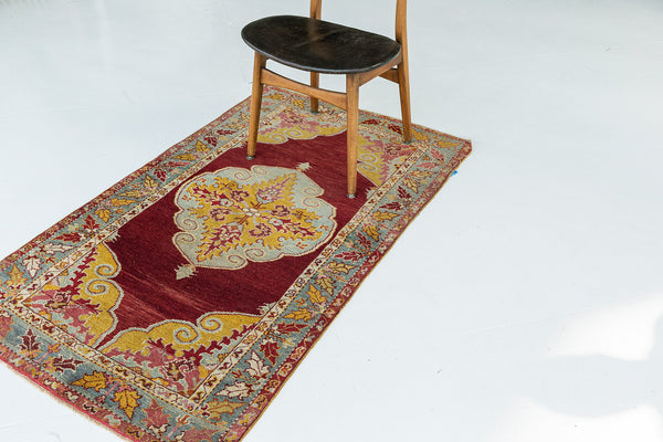 Vintage Turkish Anatolian Rug - hand-knotted in Turkey - close-up of weave texture and pile [#84]
