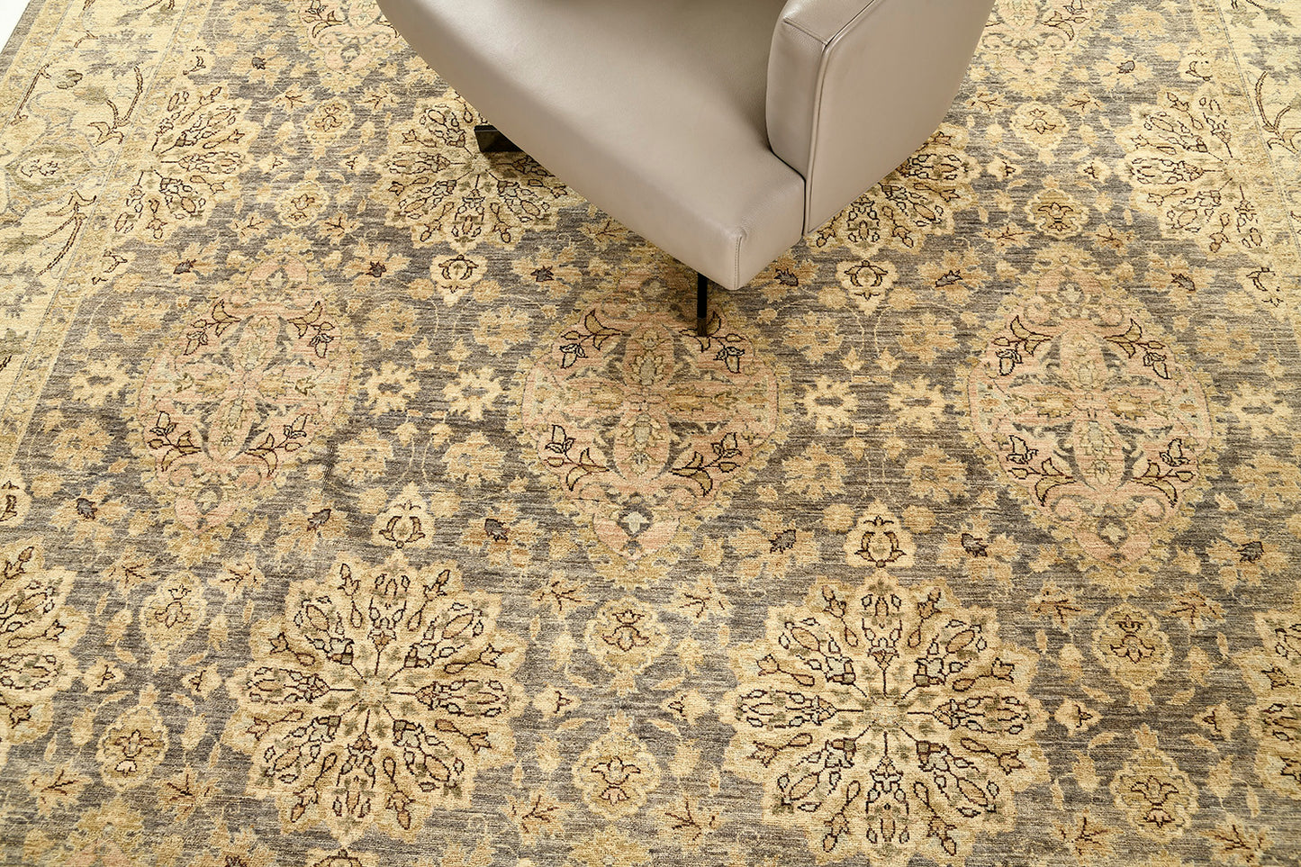 Natural Dye Agra Design Rug Bliss Collection D5556