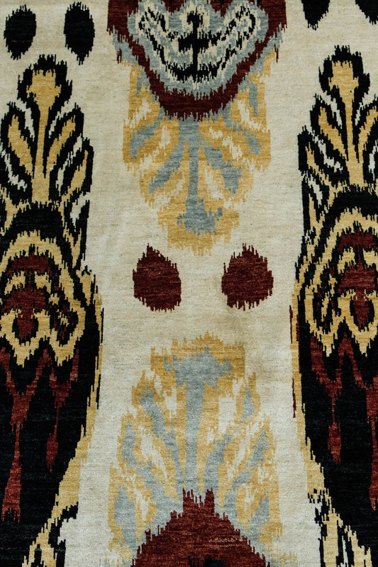 Ikat Design Rug Zatuni