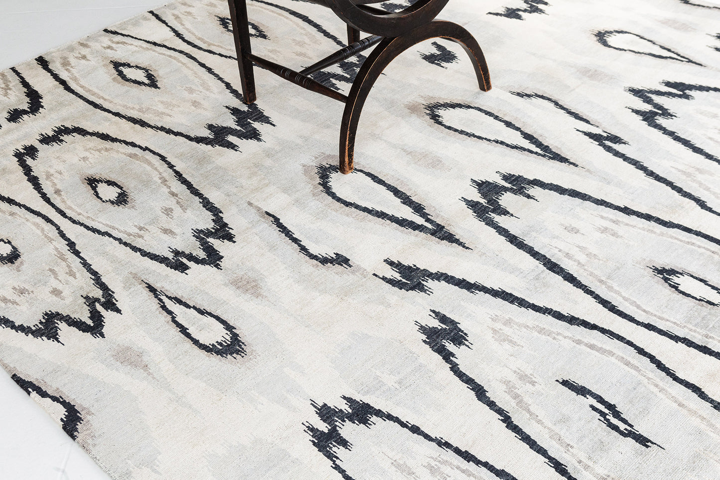 Ikat Design Rug Alacha