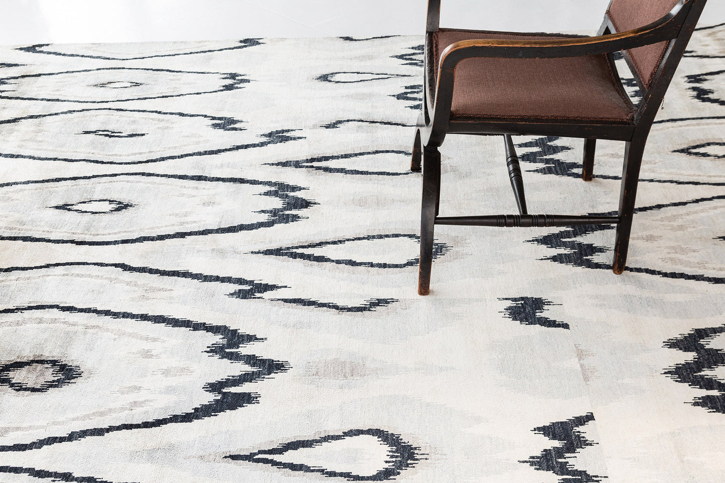 Ikat Design Rug Alacha