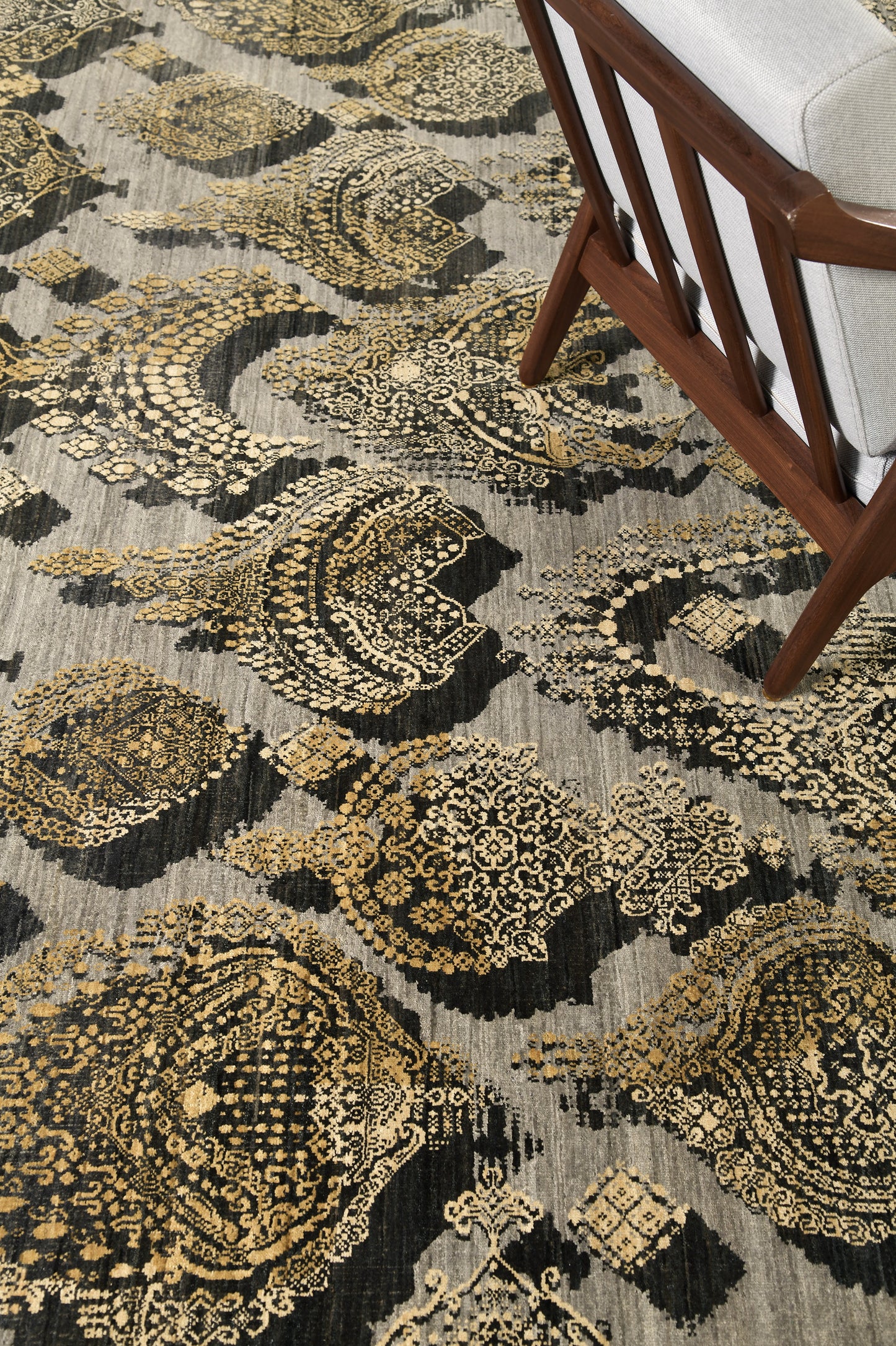 Transitional Design Rug Allure Aureo