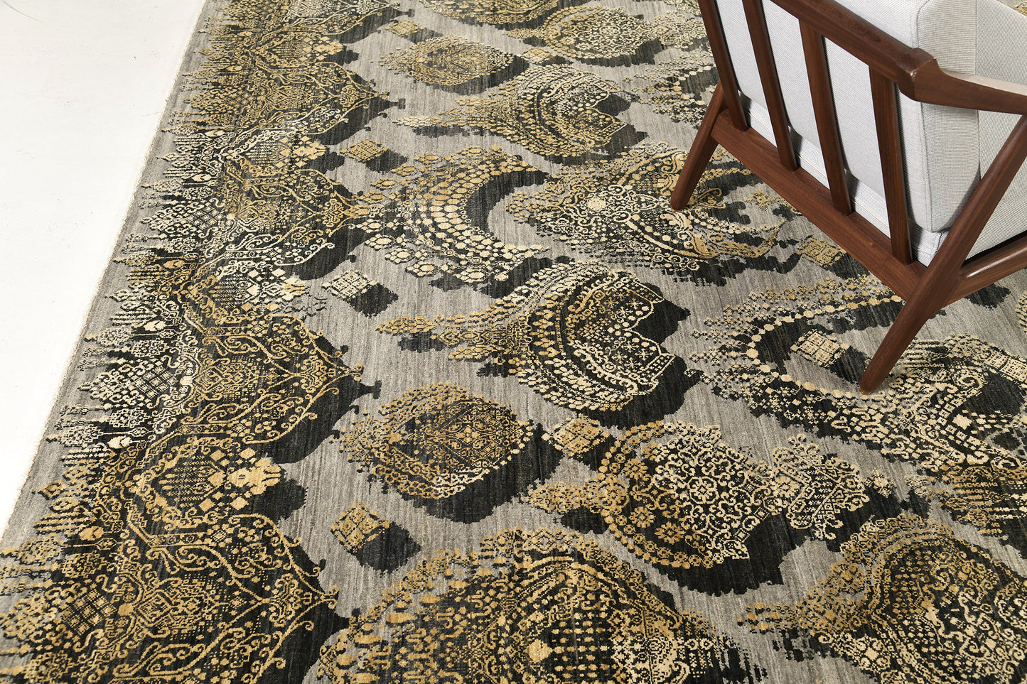 Transitional Design Rug Allure Aureo