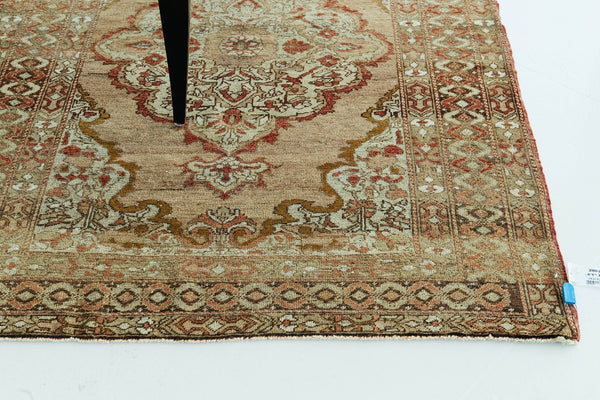 Vintage Turkish Anatolian - hand-knotted in Turkey - close-up of weave texture and pile [#10]