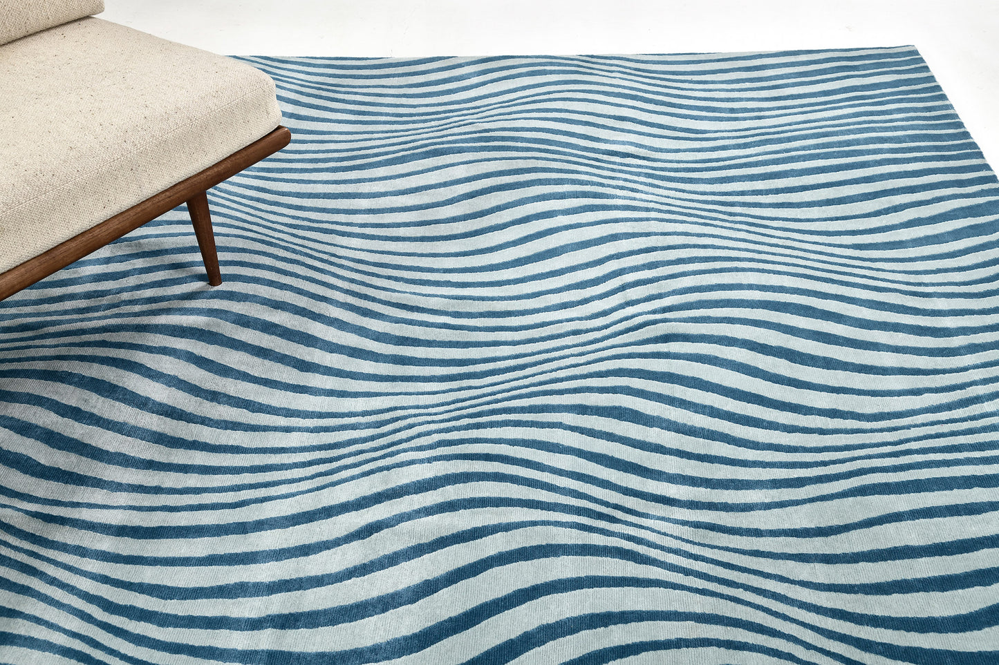 Modern Design Ripple Design Rug