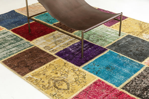 Vintage Turkish Patchwork - upcycled patchwork, hand-knotted in Turkey - detailed border and fringe [#2]