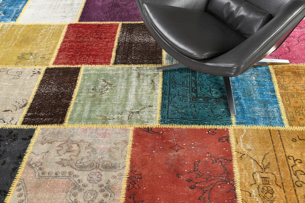 Vintage Turkish Patchwork - upcycled patchwork, hand-knotted in Turkey - close-up of weave texture and pile [#4]