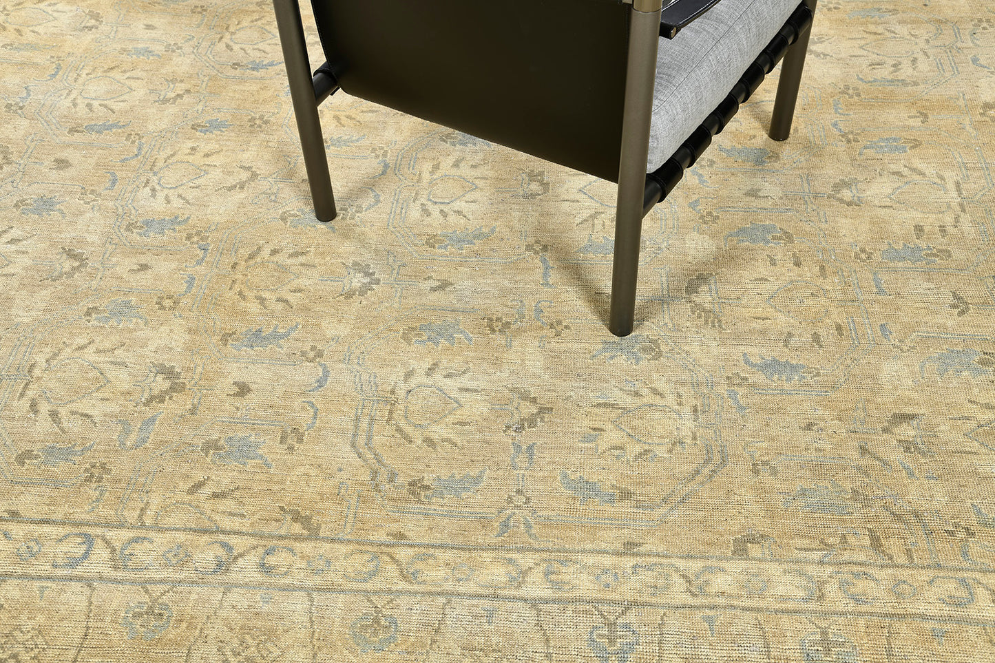 Vintage Style Shawl Design Rug D5494