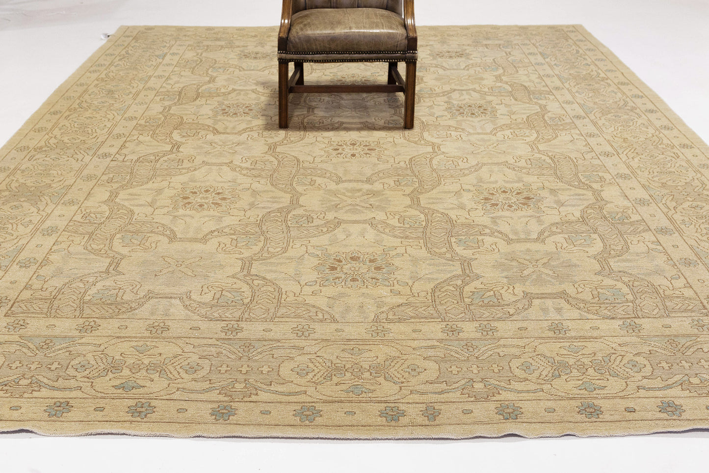 Vintage Style Agra Revival Rug