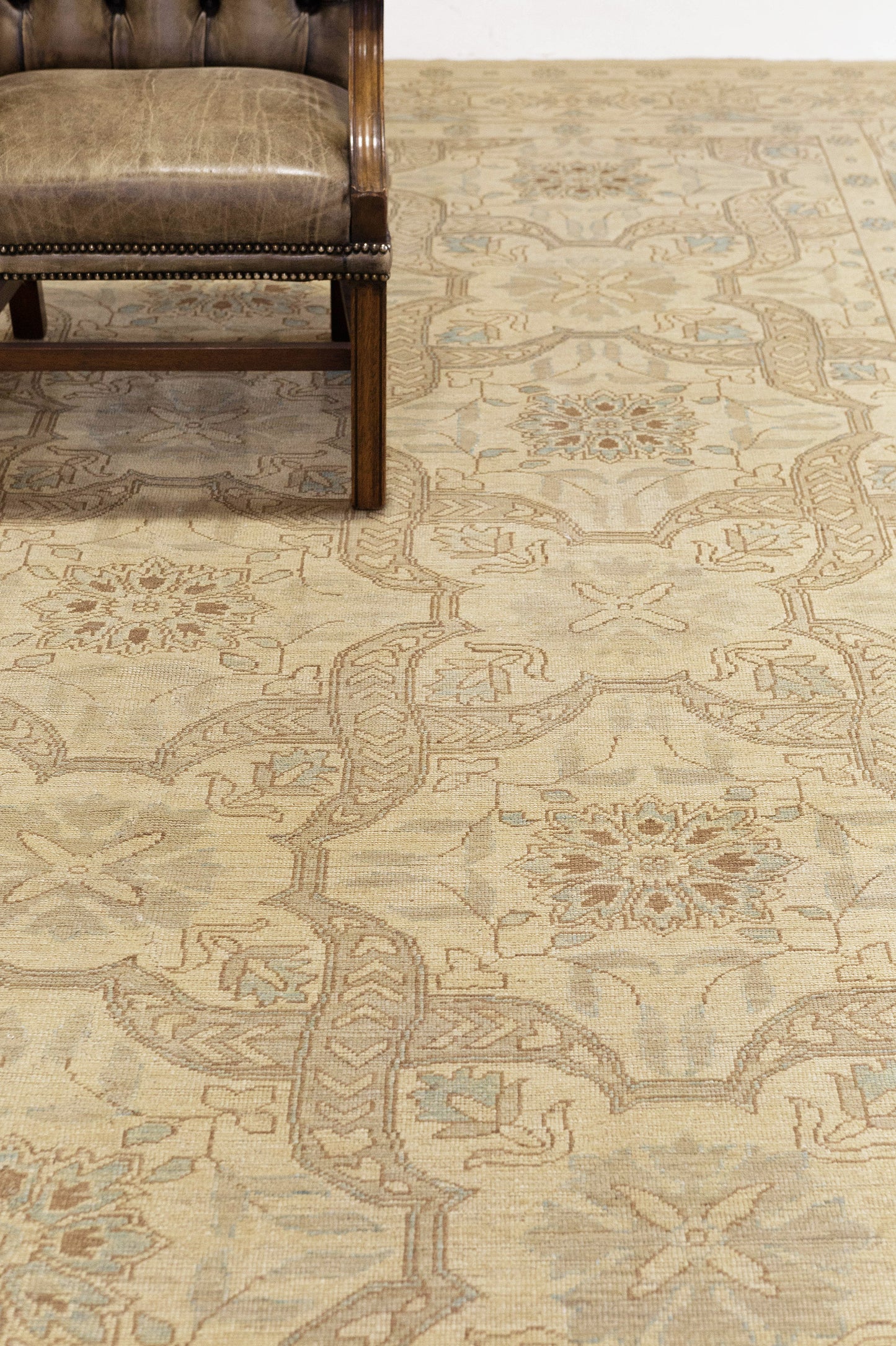Vintage Style Agra Revival Rug