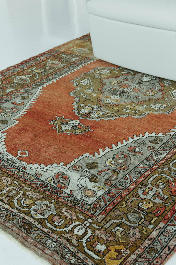 Vintage Turkish Anatolian Rug - hand-knotted in Turkey - close-up of weave texture and pile [#72]