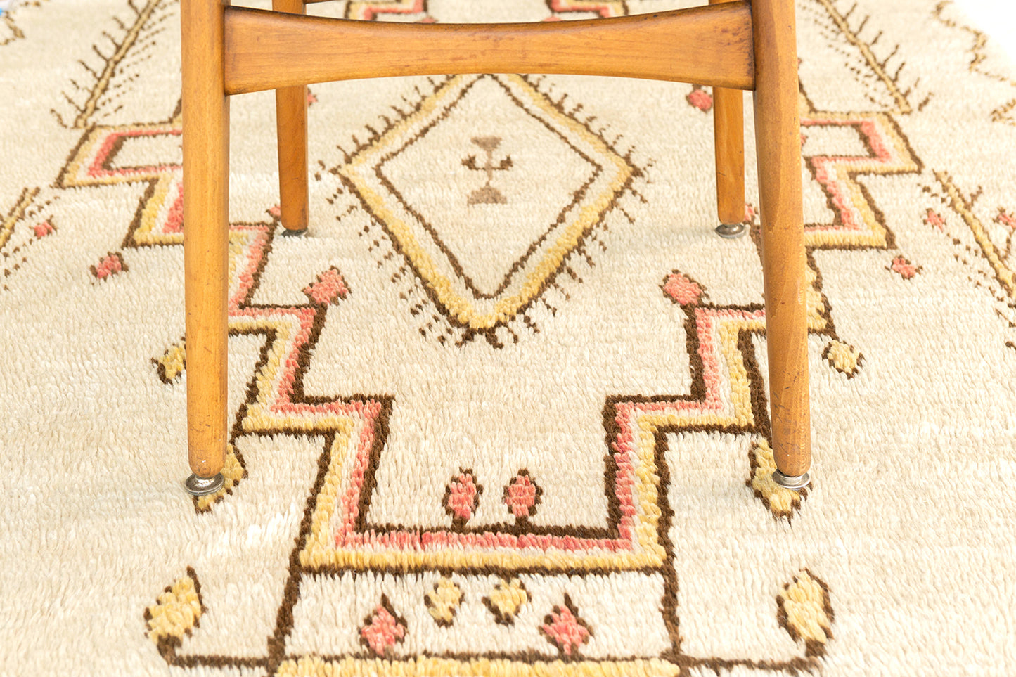 Modern Rug Image 13515 Vintage Moroccan Rug Azilal Tribe