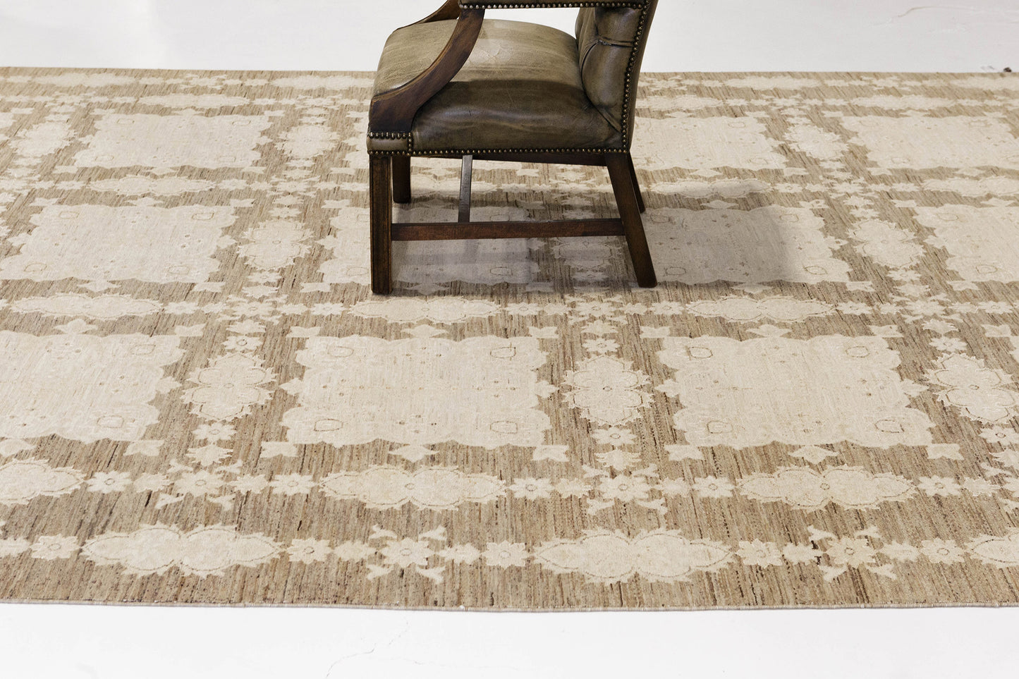 Vintage Style Savonnerie Design Rug