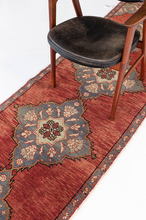 Vintage Turkish Anatolian Runner - hand-knotted in Turkey - close-up of weave texture and pile [#9]