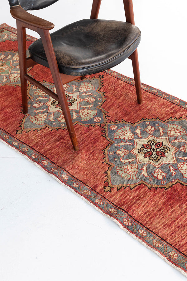 Vintage Turkish Anatolian Runner - hand-knotted in Turkey - detailed border and fringe [#9]
