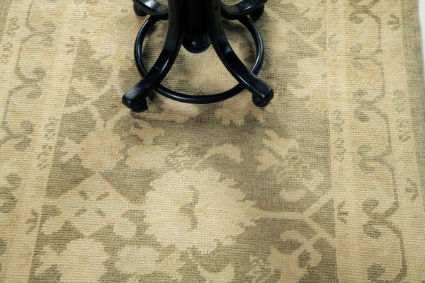 Turkish Oushak Revival Rug - hand-knotted in Turkey - detailed border and fringe [#18]