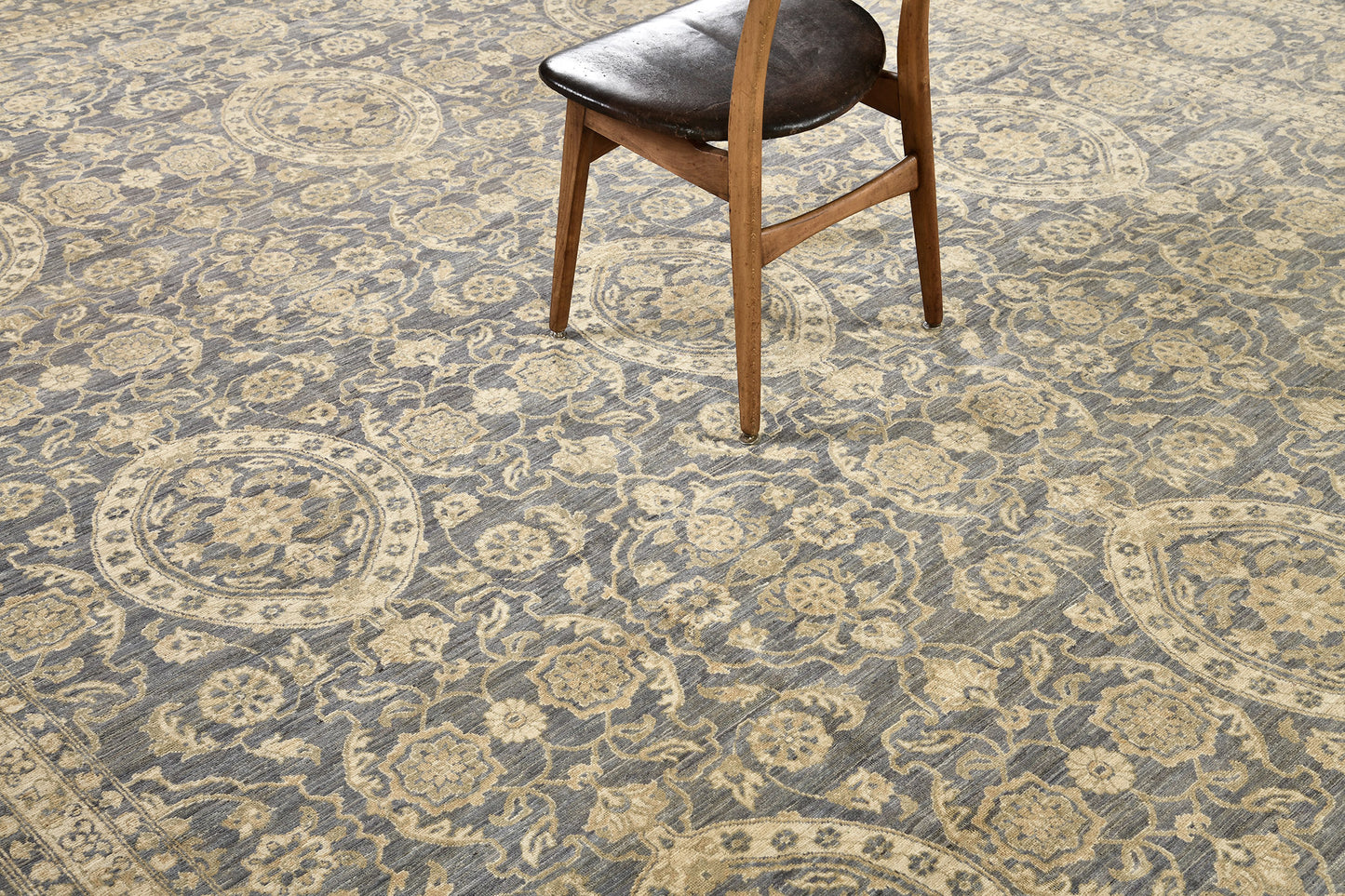 Vintage Style Rapture Collection Sultanabad Revival