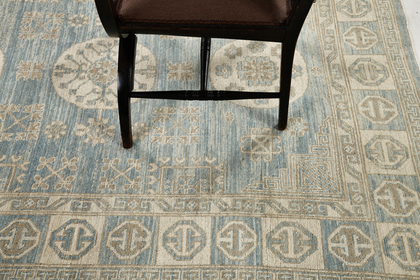 Vintage Style Safira Collection Khotan D5390