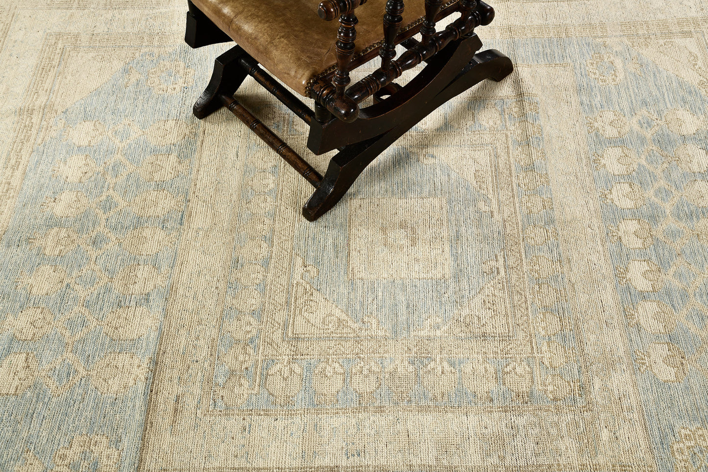 Vintage Style Safira Collection Khotan Design Rug