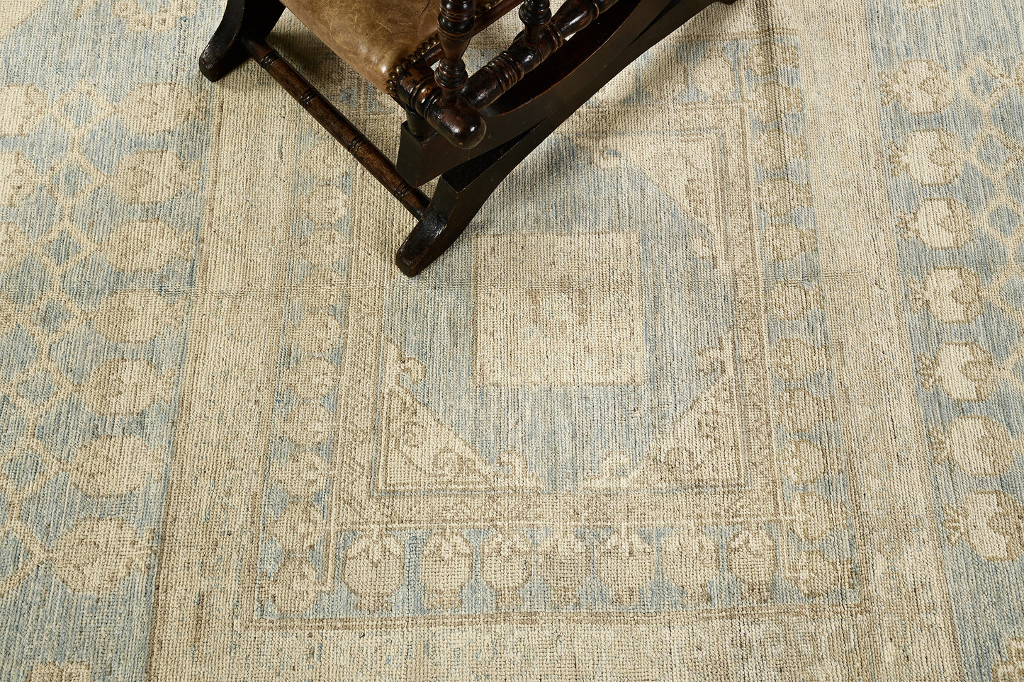 Vintage Style Safira Collection Khotan Design Rug