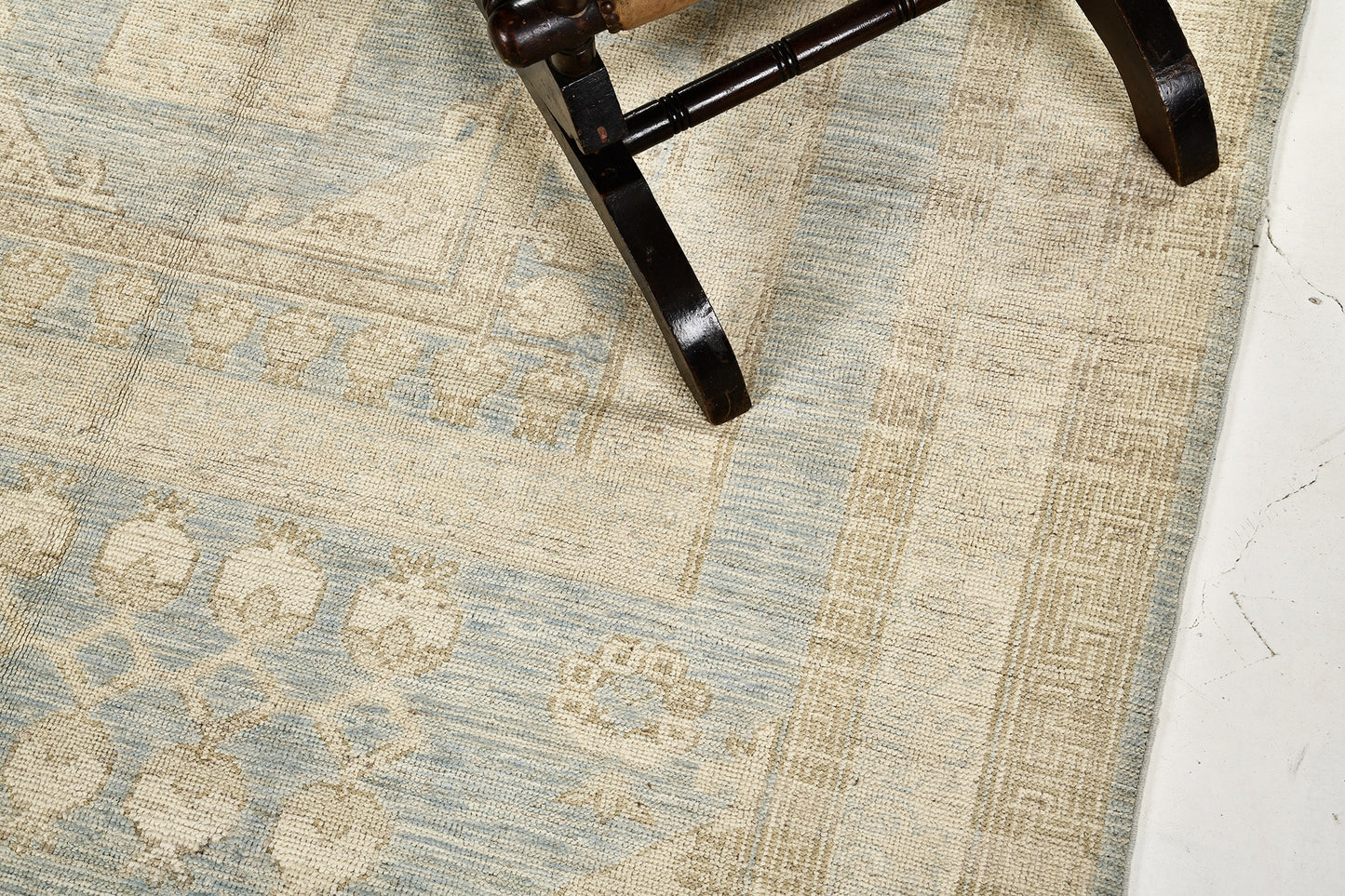 Vintage Style Safira Collection Khotan Design Rug
