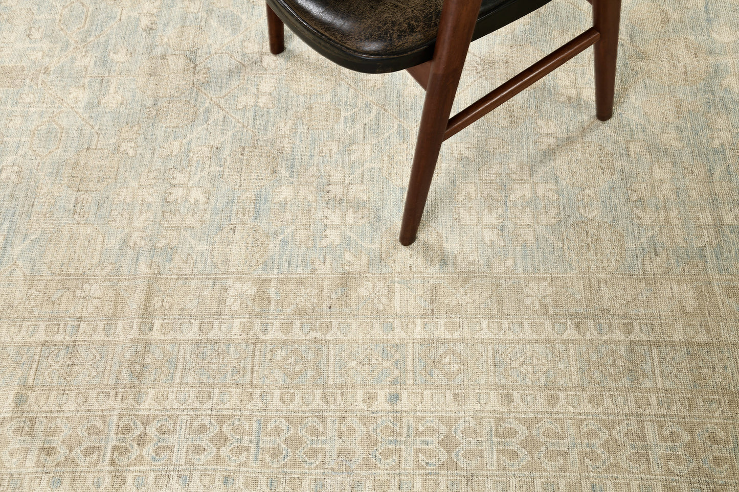 Vintage Style Safira Collection Khotan Design Rug
