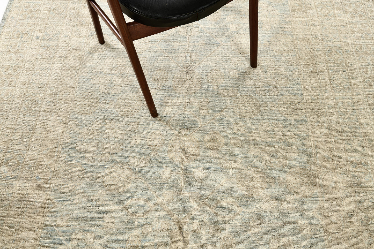 Vintage Style Safira Collection Khotan Design Rug