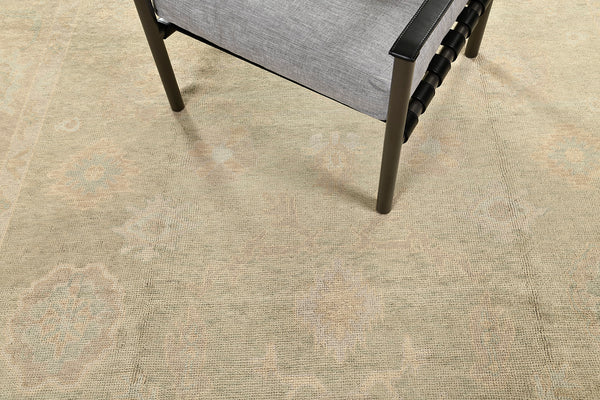 Turkish Oushak Revival Rug - hand-knotted in Turkey - detailed border and fringe [#19]