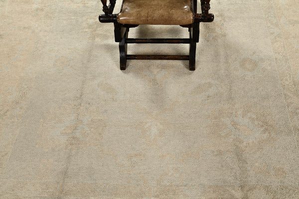Turkish Oushak Revival Rug - hand-knotted in Turkey - detailed border and fringe [#9]